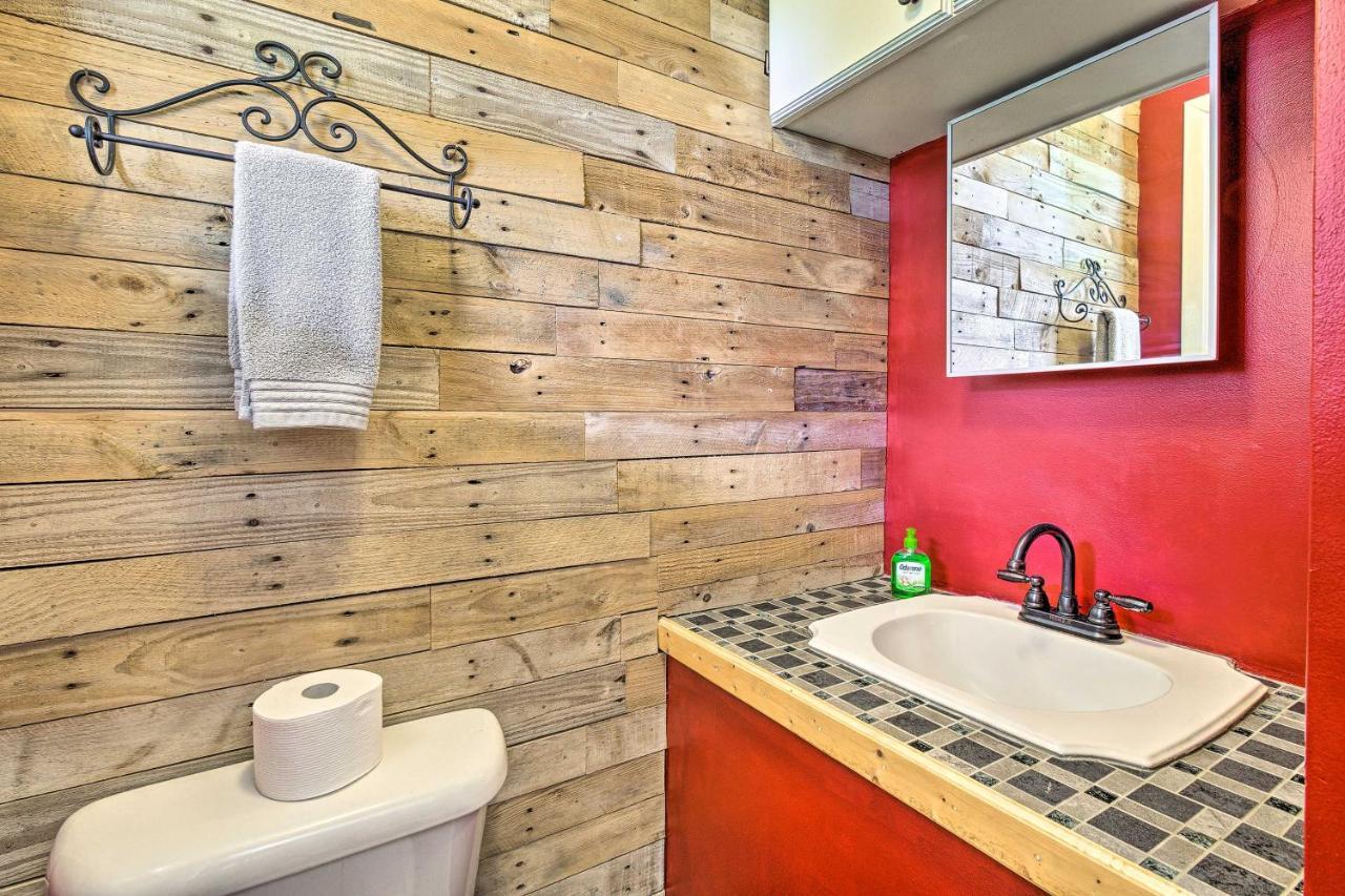 Roomy Montour Falls Retreat With Private Pool! Exteriör bild