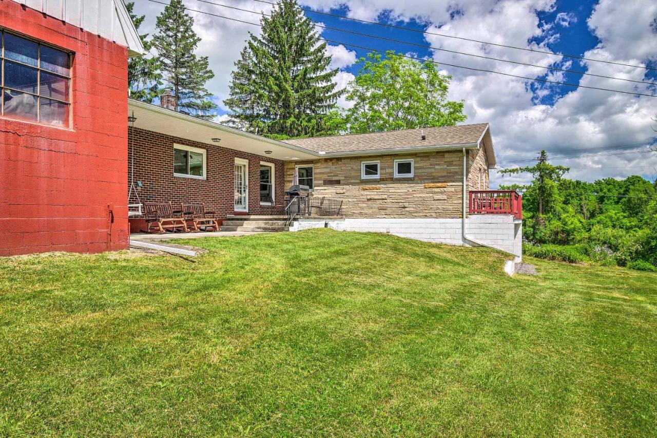 Roomy Montour Falls Retreat With Private Pool! Exteriör bild